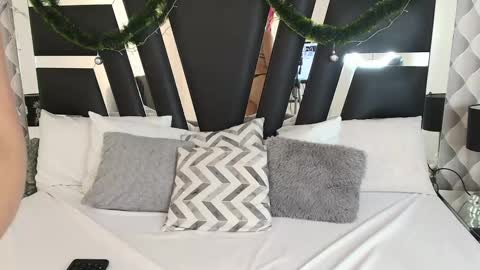 Caro Gmez  online show from January 14, 2025, 4:08 pm