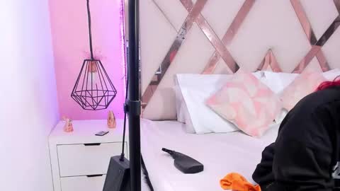 Snapshot of caroo_gomeez chatting on January 5, 2026, 5:27 pm Caro Gmez online show from January 5, 2026, 5:27 pm