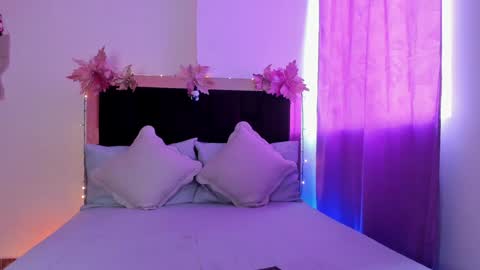 Snapshot of carorosse chatting on January 3, 2025, 7:29 pm Caro online show from January 3, 2025, 7:29 pm