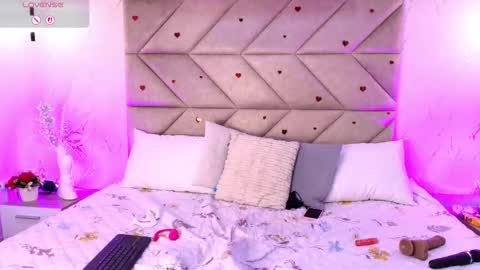 Snapshot of carosainzz chatting on February 20, 2026, 9:59 pm Caro online show from February 20, 2026, 9:59 pm