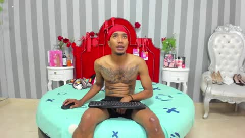 caroyandy online show from May 6, 2026, 12:43 pm