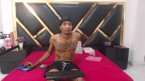 Snapshot of caroyandy3 chatting on December 5, 2025, 11:41 am caro y andy online show from December 5, 2025, 11:41 am