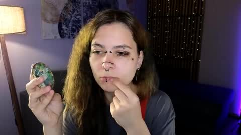 carter_flower online show from May 27, 2026, 1:41 pm