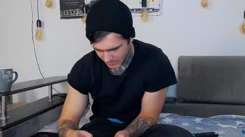 Snapshot of carter_reos chatting on December 17, 2025, 3:07 pm Carter online show from December 17, 2025, 3:07 pm