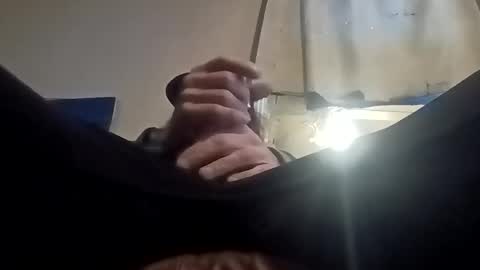 Snapshot of caryb chatting on December 16, 2025, 5:51 pm caryb online show from December 16, 2025, 5:51 pm