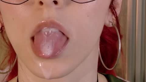 Casandra  online show from May 28, 2026, 7:44 pm