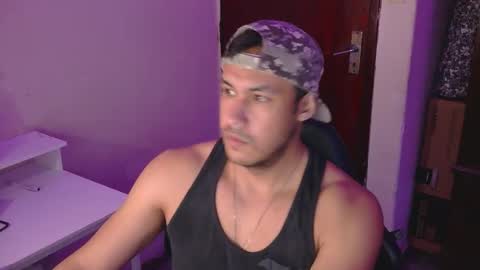 Snapshot of casas_oom chatting on January 18, 2026, 6:06 am online show from January 18, 2026, 6:06 am