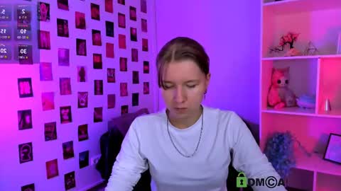 casey_meow_ online show from June 22, 2026, 7:11 pm