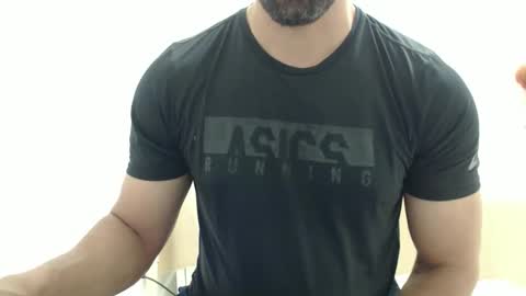 Snapshot of cashmastermuscle77 chatting on September 30, 2025, 12:32 pm cashmastermuscle77 online show from September 30, 2025, 12:32 pm