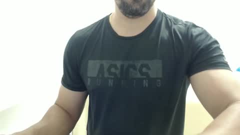 cashmastermuscle77 online show from December 16, 2025, 11:37 am