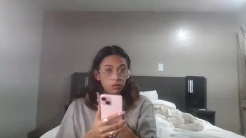 Snapshot of cashmoneyalize chatting on October 25, 2025, 3:03 am cashmoneyalize online show from October 25, 2025, 3:03 am