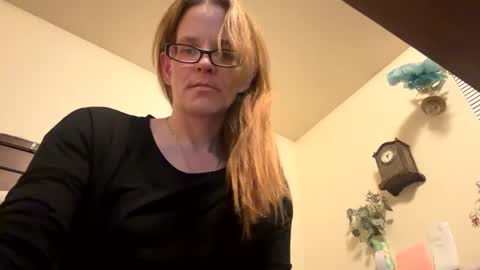 Snapshot of casidy1 chatting on February 19, 2025, 1:29 am casidy1 online show from February 19, 2025, 1:29 am