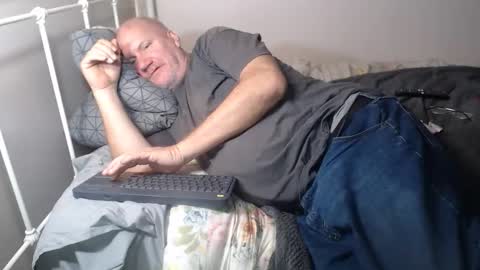 Snapshot of casinocam chatting on February 21, 2026, 12:00 am CasinoCam online show from February 21, 2026, 12:00 am