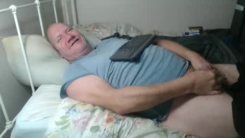 Snapshot of casinocam chatting on February 25, 2026, 8:18 pm CasinoCam online show from February 25, 2026, 8:18 pm