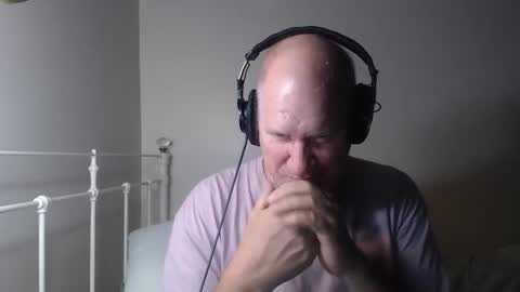 Snapshot of casinocam chatting on February 27, 2026, 6:02 am CasinoCam online show from February 27, 2026, 6:02 am