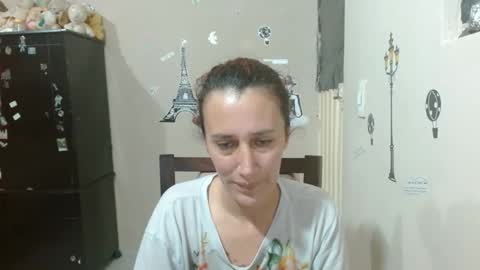 Snapshot of cassandra_brownn chatting on December 2, 2025, 9:10 pm online show from December 2, 2025, 9:10 pm