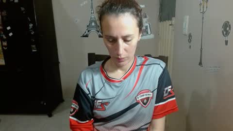 Snapshot of cassandra_brownn chatting on December 4, 2025, 5:21 pm online show from December 4, 2025, 5:21 pm