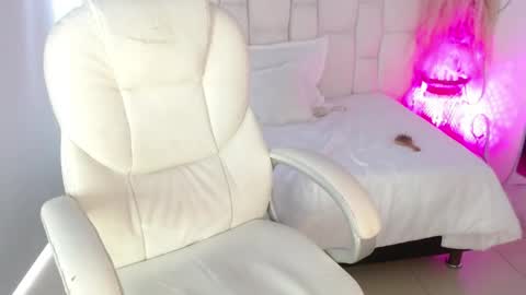Cassandra online show from May 31, 2026, 1:07 pm