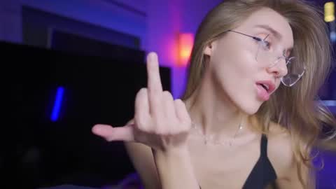 Seductress Cassia  FINDOM AND SADISM  NO NUDE online show from July 2, 2026, 3:07 pm