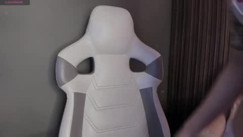 cassidy_evans online show from October 16, 2025, 11:33 am