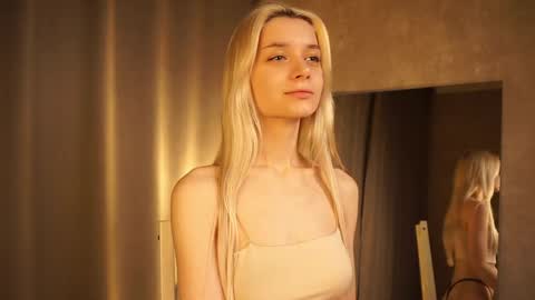 Cassie online show from February 26, 2025, 8:44 pm