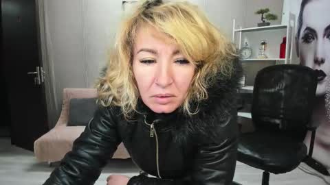 Snapshot of cassiejonas chatting on March 9, 2026, 3:43 am CassieJonas online show from March 9, 2026, 3:43 am