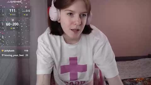 Snapshot of cassiejuice chatting on November 19, 2025, 5:35 pm Cassie online show from November 19, 2025, 5:35 pm