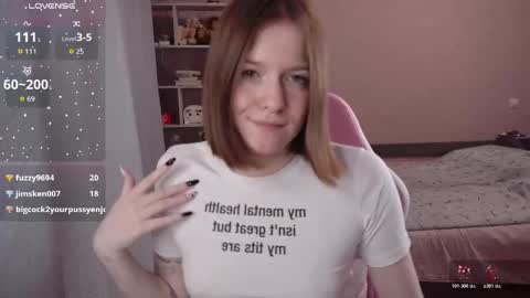 Snapshot of cassiejuice chatting on December 5, 2025, 7:10 pm Cassie online show from December 5, 2025, 7:10 pm