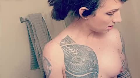 Snapshot of cassiemichelle chatting on April 1, 2026, 1:52 pm Cassiemichelle online show from April 1, 2026, 1:52 pm