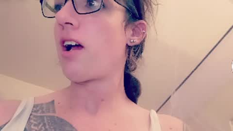 Snapshot of cassiemichelle chatting on April 17, 2026, 1:25 pm Cassiemichelle online show from April 17, 2026, 1:25 pm