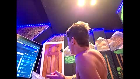 castration40 online show from November 29, 2025, 8:28 am