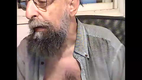 Snapshot of casual53 chatting on October 17, 2025, 2:37 am casual53 online show from October 17, 2025, 2:37 am