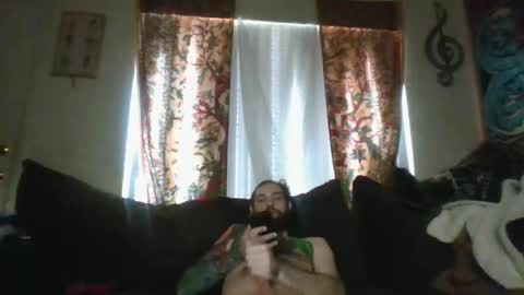 Snapshot of casualfrank chatting on January 27, 2025, 7:46 pm CasualFun online show from January 27, 2025, 7:46 pm