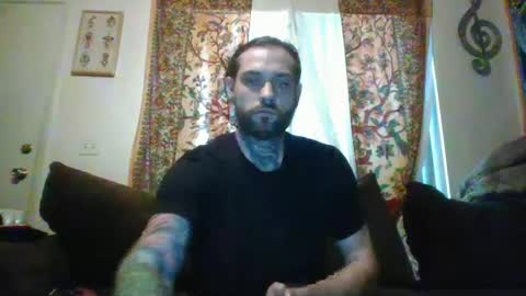 Snapshot of casualfrank chatting on October 2, 2025, 6:59 pm CasualFun online show from October 2, 2025, 6:59 pm