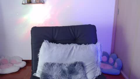 Snapshot of cat_black___ chatting on January 21, 2025, 12:57 am cat online show from January 21, 2025, 12:57 am