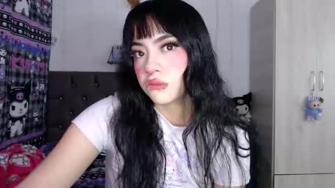 Snapshot of cat_mila_ chatting on January 8, 2026, 6:05 am Mila online show from January 8, 2026, 6:05 am