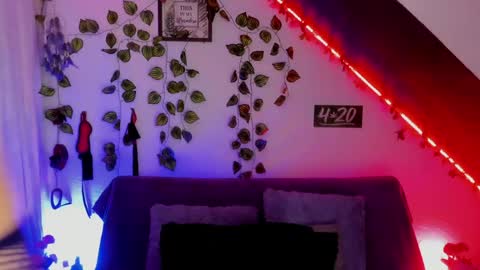 Cata green model independient online show from January 29, 2025, 9:50 pm