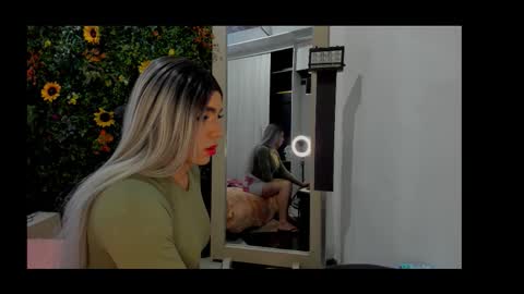 Snapshot of cata_sanchez chatting on November 23, 2025, 11:37 pm cata_sanchez online show from November 23, 2025, 11:37 pm