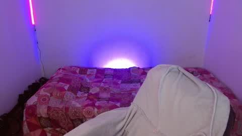 Snapshot of cataleya_cat3 chatting on October 10, 2025, 2:21 am Fabi online show from October 10, 2025, 2:21 am