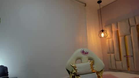 Snapshot of cataleya_sambrano chatting on September 15, 2025, 11:10 am Cataleya online show from September 15, 2025, 11:10 am