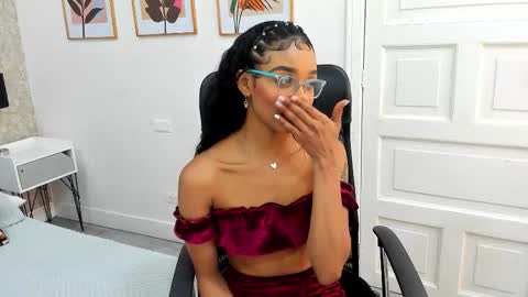 Snapshot of cataleya_wayne chatting on November 11, 2025, 8:09 pm Cataleya online show from November 11, 2025, 8:09 pm