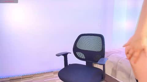 Snapshot of cataliina_santhana chatting on February 6, 2026, 9:29 pm Catalina online show from February 6, 2026, 9:29 pm