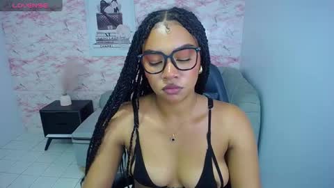 catalina25_t online show from February 12, 2025, 8:40 pm