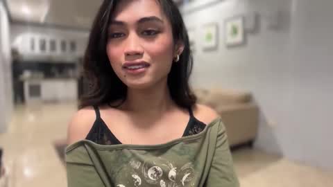 catalina2605 online show from November 5, 2025, 10:43 pm