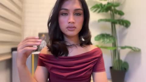 catalina2605 online show from November 23, 2025, 9:14 pm