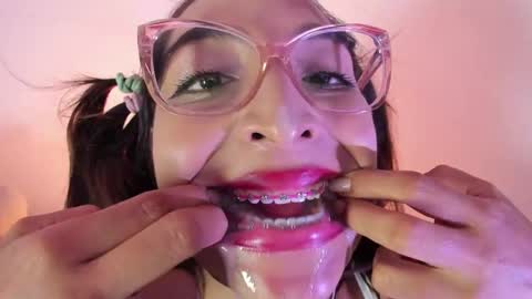 Cata  Monday- Saturday   On line at 0100pm-0700pm online show from September 20, 2025, 6:09 pm