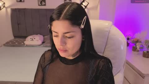 Snapshot of catalina_naughtyy chatting on October 19, 2025, 12:39 pm Catalina online show from October 19, 2025, 12:39 pm