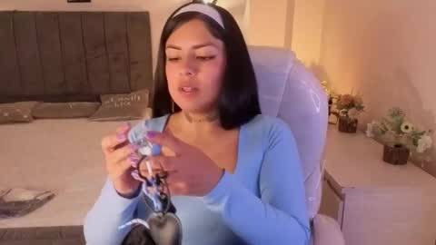 Snapshot of catalina_naughtyy chatting on November 16, 2025, 3:12 am Catalina online show from November 16, 2025, 3:12 am