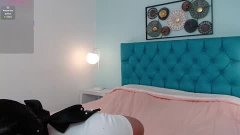 Catalina online show from February 4, 2026, 3:23 am