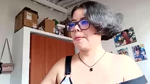 Snapshot of catalinaa_lovee chatting on October 3, 2025, 9:56 pm catalinaa_lovee online show from October 3, 2025, 9:56 pm